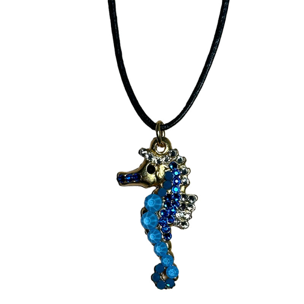 Ekaterini Halskette Searhorse, Seepferdchenh, Seestern, pinke Swarovski Kristalle an brauner Kordel und goldenen Akzenten, front